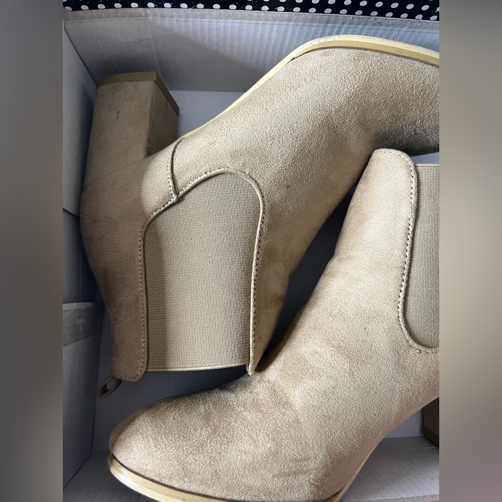 Womens boots